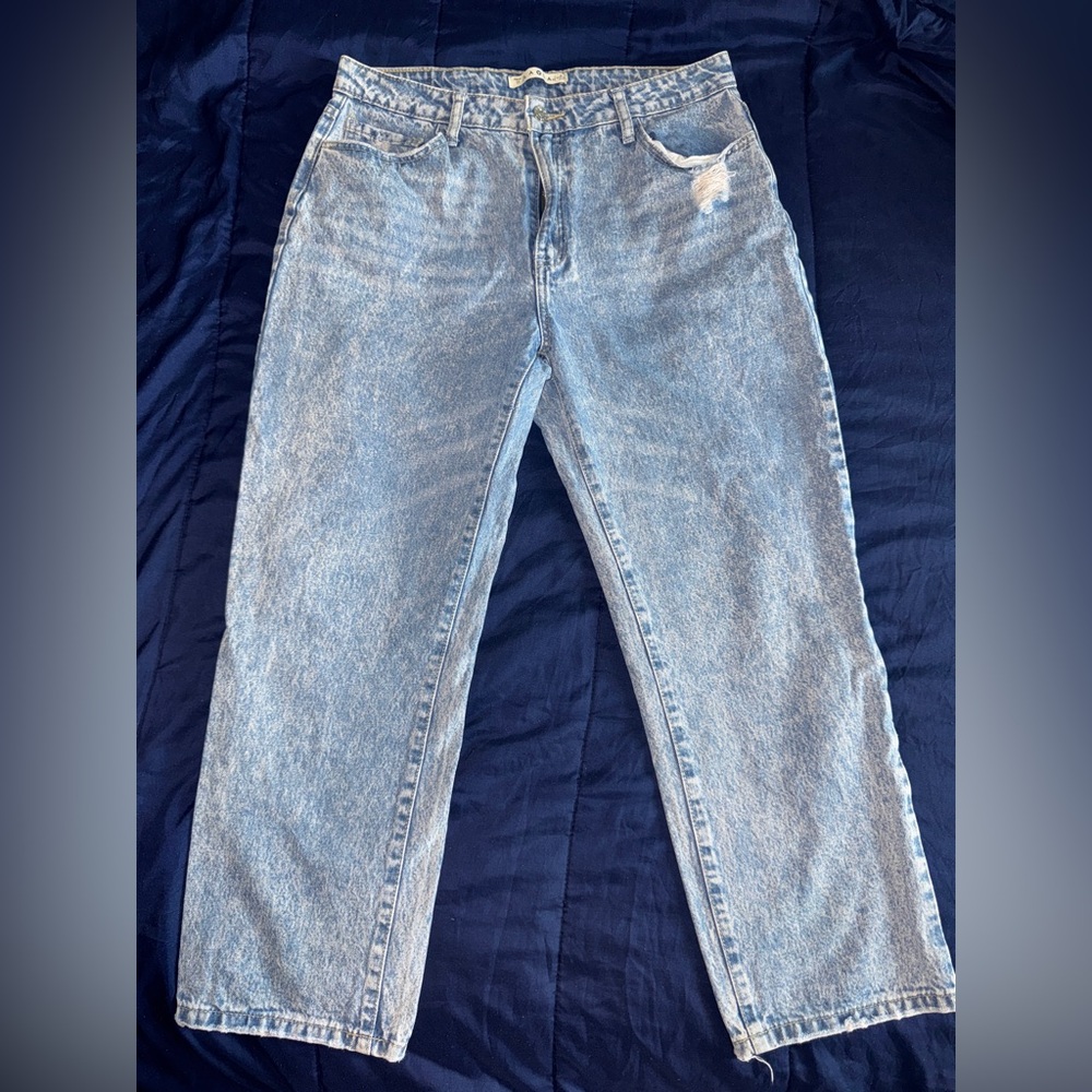 Light Blue Relaxed Jeans size 11(junior)